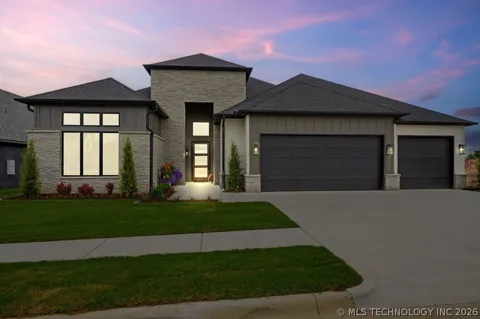 4125 W 113th Place