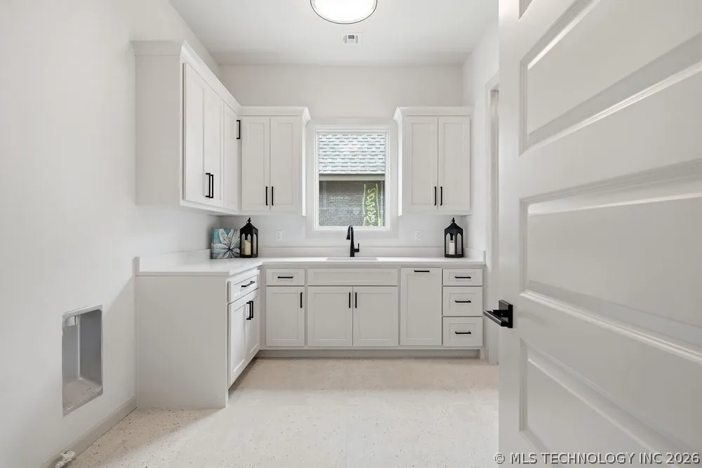 4125 W 113th Place Jenks, OK 74037