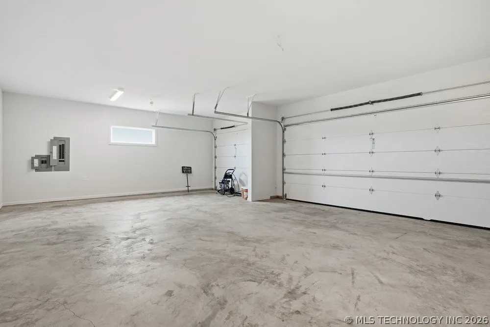 4125 W 113th Place Jenks, OK 74037