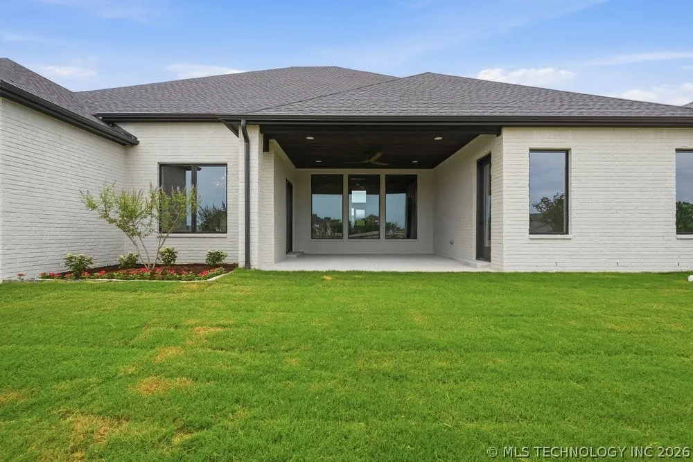 4125 W 113th Place Jenks, OK 74037