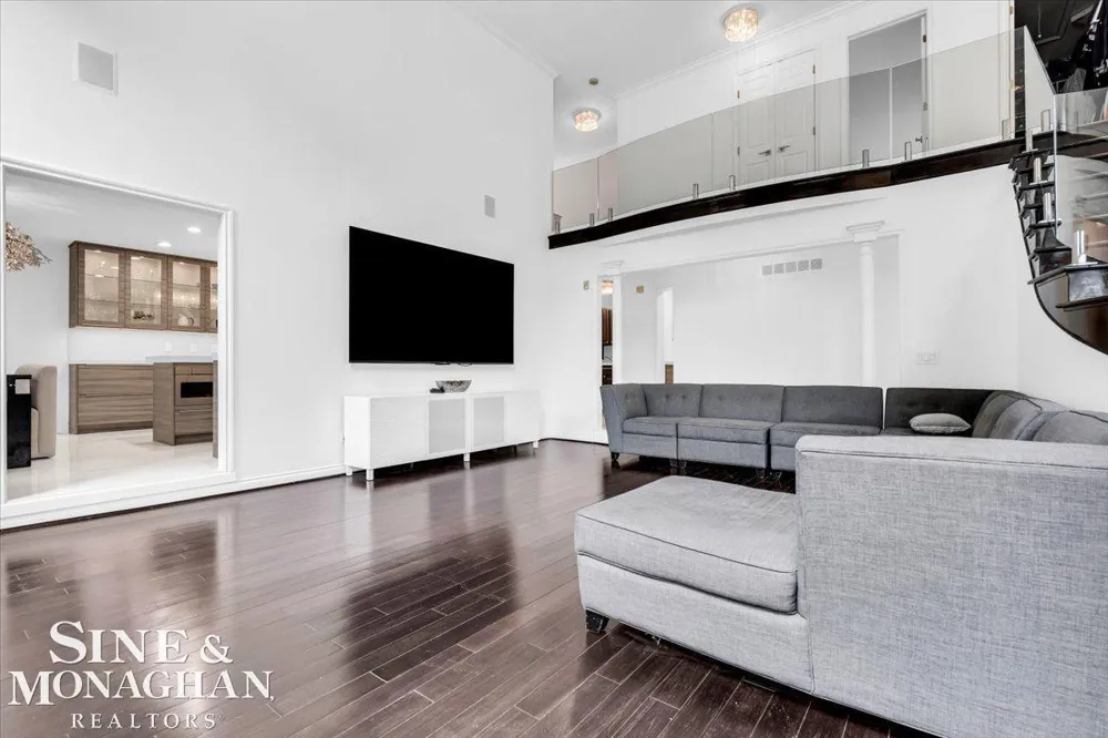1289 Creek Pointe Drive Rochester City, MI 48307