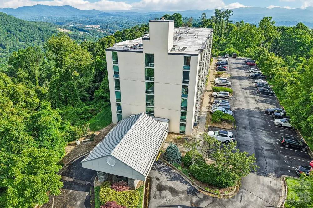 647 Town Mountain Road #212 Asheville, NC 28804