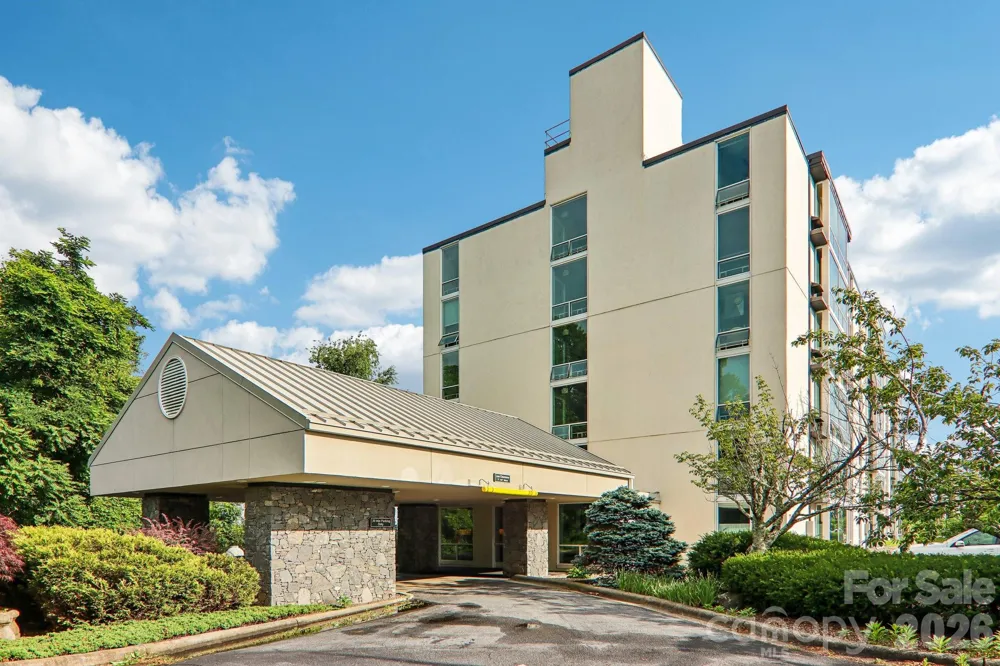 647 Town Mountain Road #212 Asheville, NC 28804