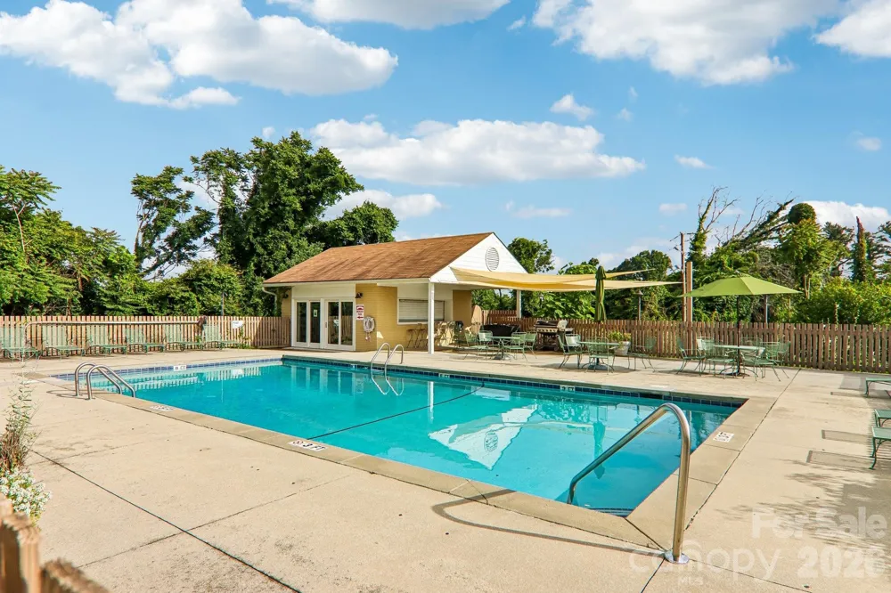 647 Town Mountain Road #212 Asheville, NC 28804
