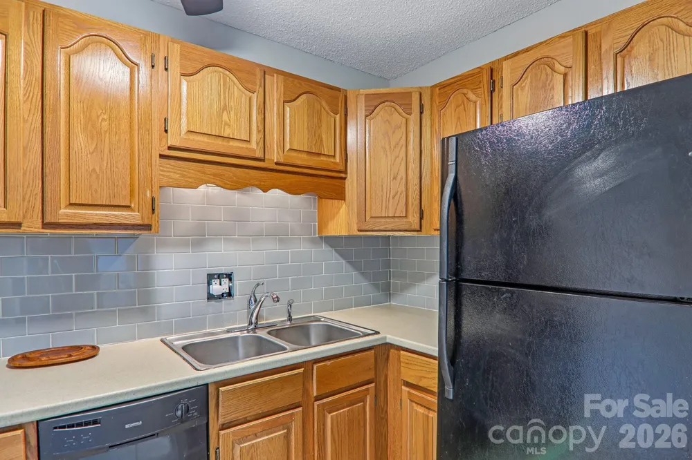 647 Town Mountain Road #212 Asheville, NC 28804