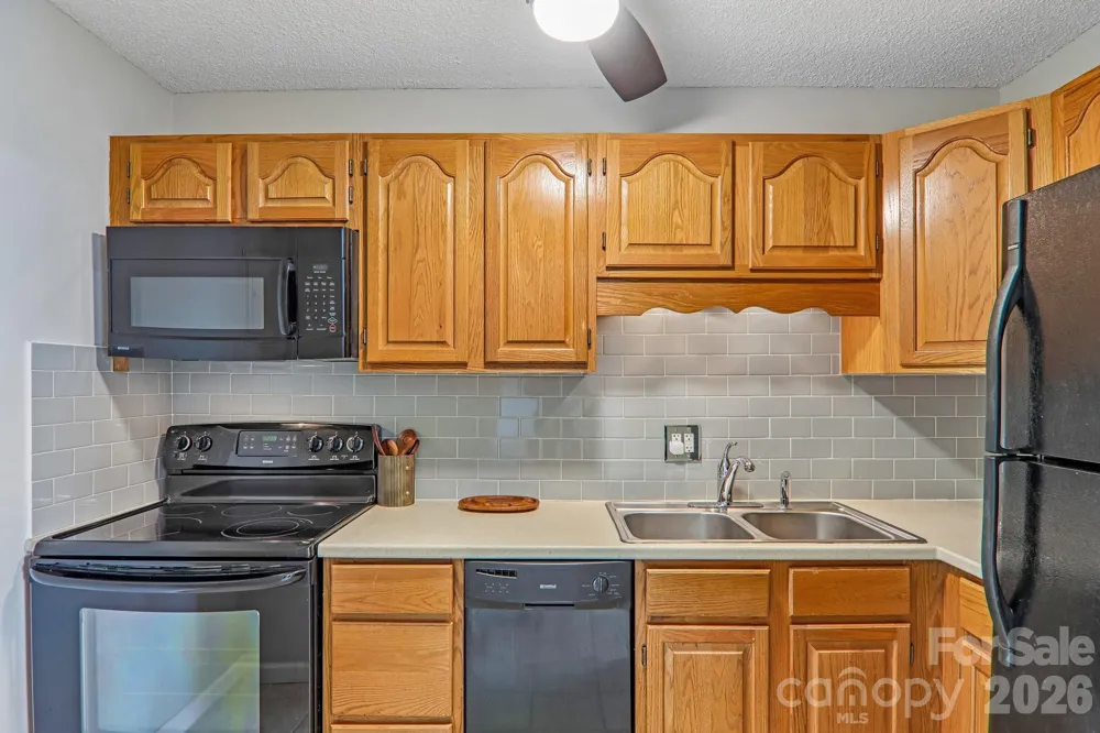 647 Town Mountain Road #212 Asheville, NC 28804