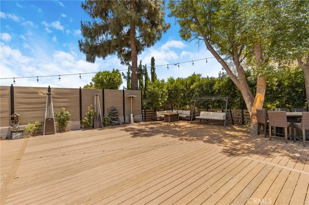 10768 Wheatland Shadow Hills, CA 91040