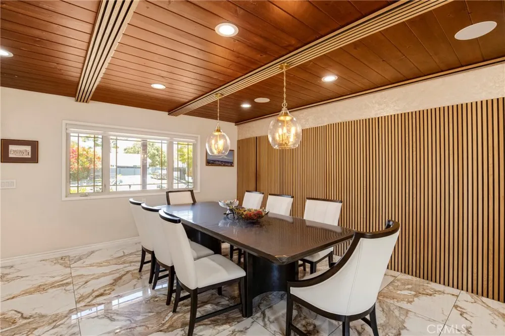 10768 Wheatland Shadow Hills, CA 91040
