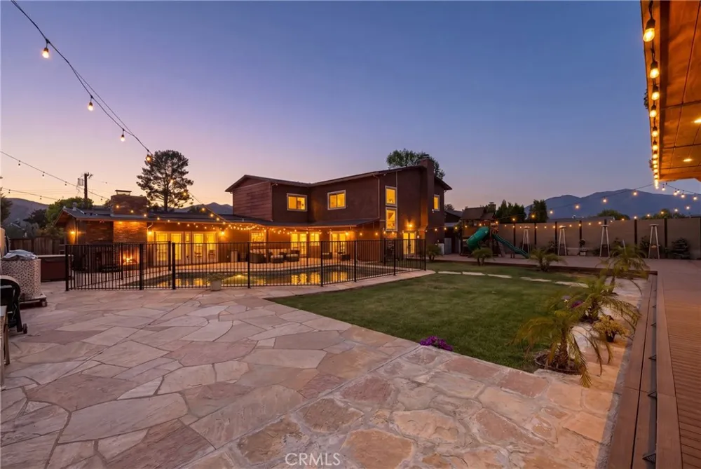 10768 Wheatland Shadow Hills, CA 91040
