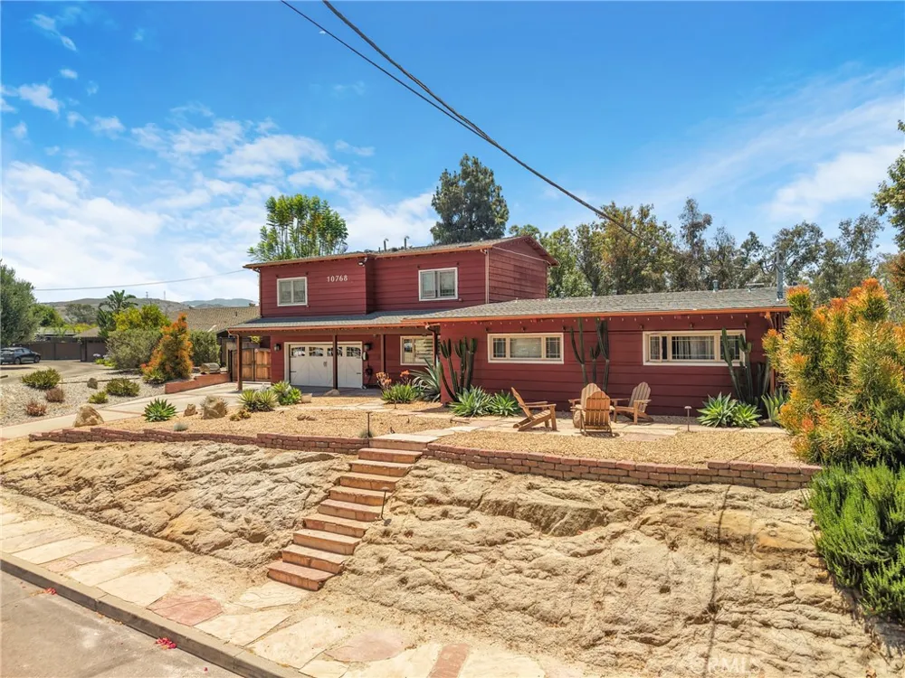 10768 Wheatland Shadow Hills, CA 91040
