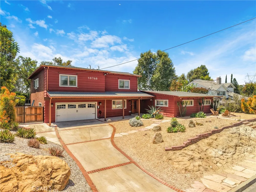 10768 Wheatland Shadow Hills, CA 91040