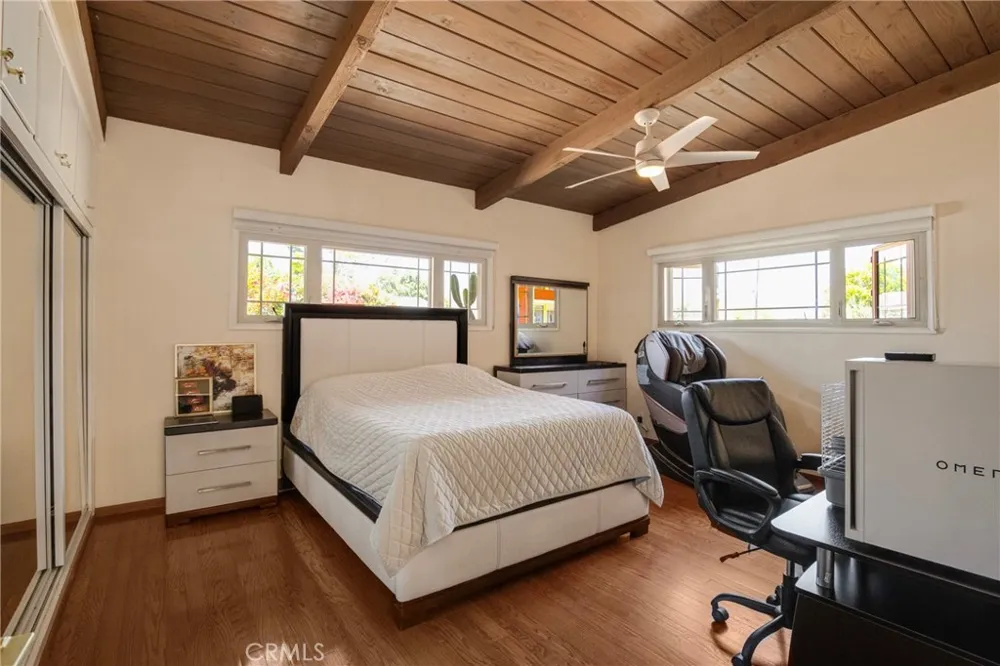 10768 Wheatland Shadow Hills, CA 91040
