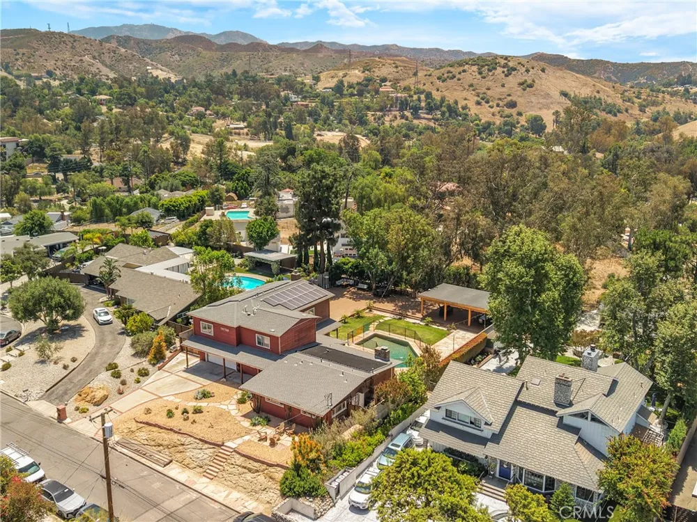 10768 Wheatland Shadow Hills, CA 91040