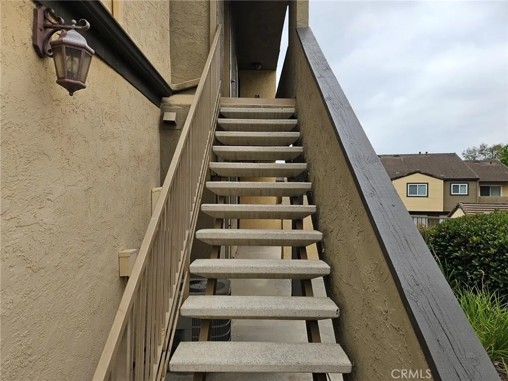 5010 Los Morros Way #25 Oceanside, CA 92057
