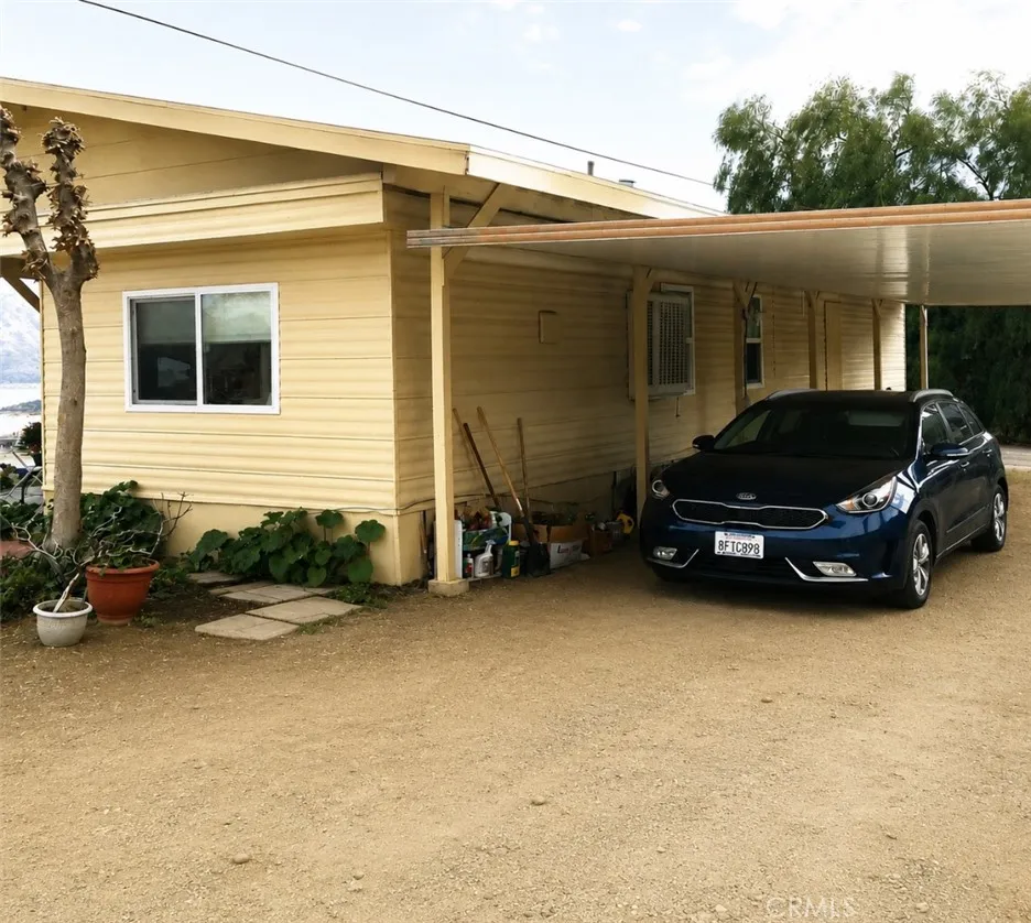 112 Heim Wofford Heights, CA 93285