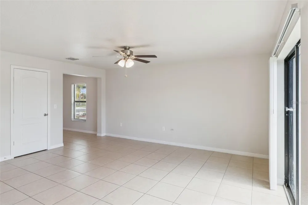 6547 BAIKAL PLACE Lakeland, FL 33805