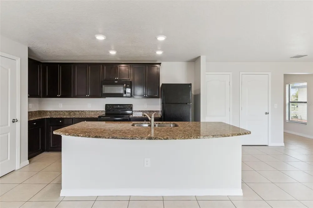 6547 BAIKAL PLACE Lakeland, FL 33805
