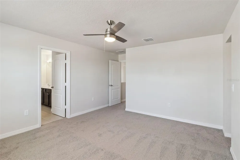 6547 BAIKAL PLACE Lakeland, FL 33805