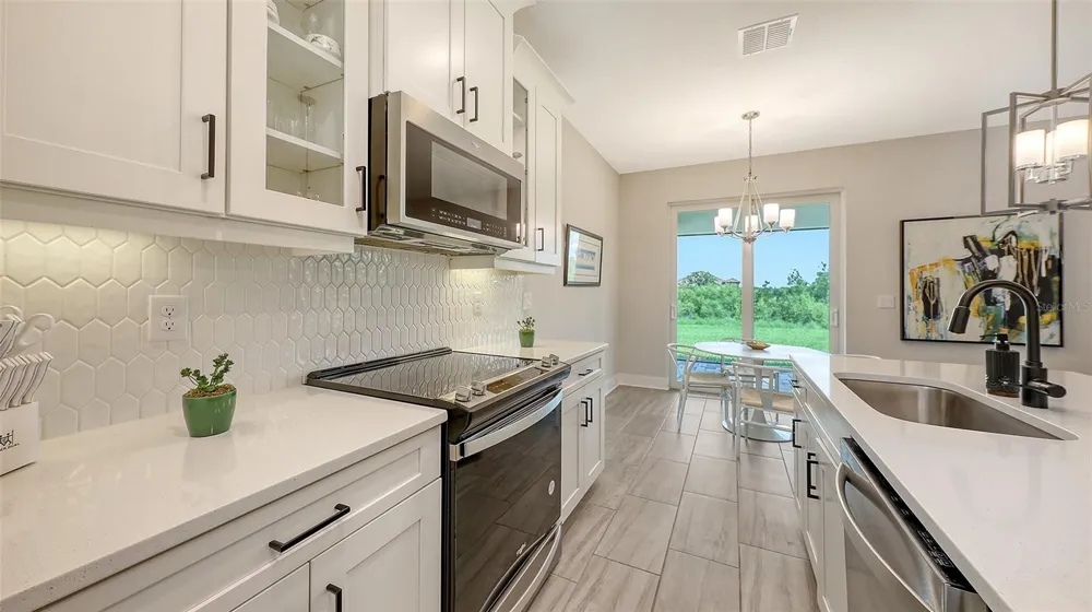 491 DAYLILY BOULEVARD Nokomis, FL 34275