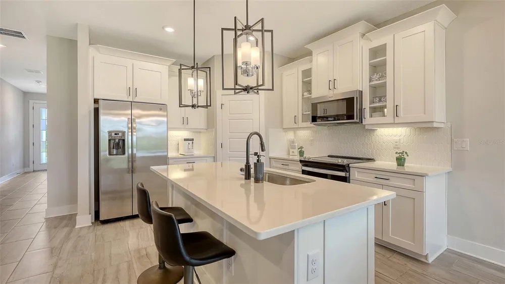491 DAYLILY BOULEVARD Nokomis, FL 34275