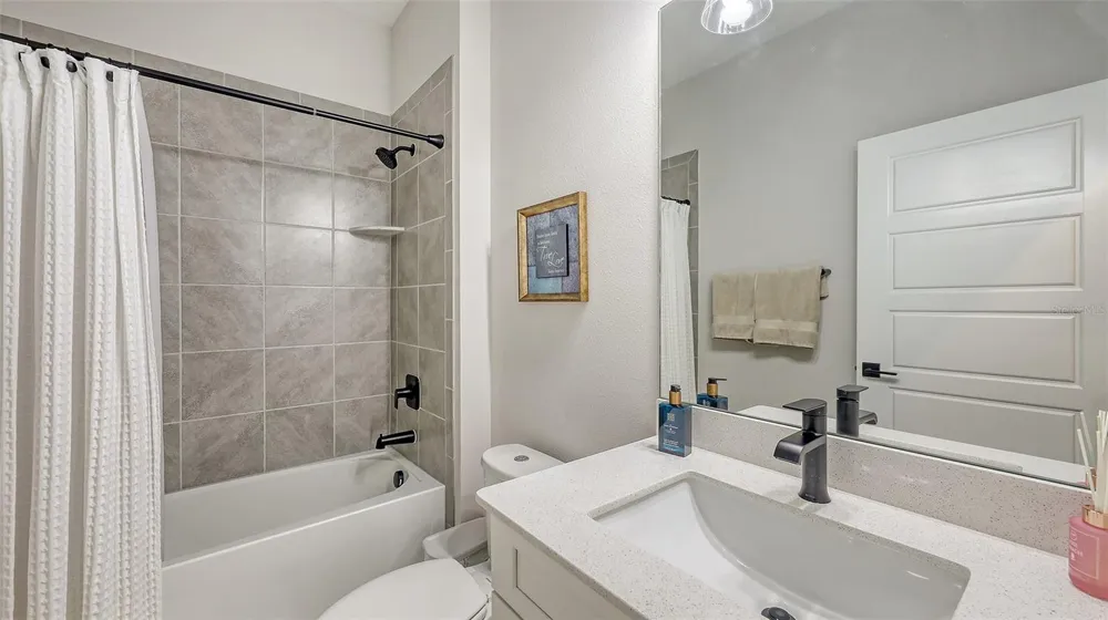 491 DAYLILY BOULEVARD Nokomis, FL 34275