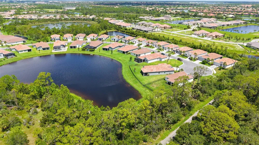 491 DAYLILY BOULEVARD Nokomis, FL 34275