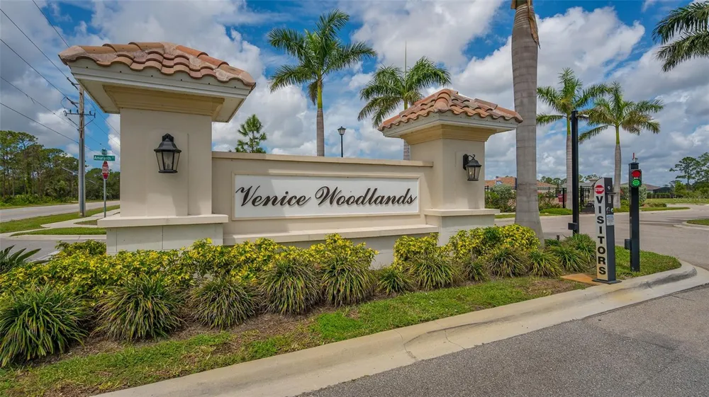 491 DAYLILY BOULEVARD Nokomis, FL 34275