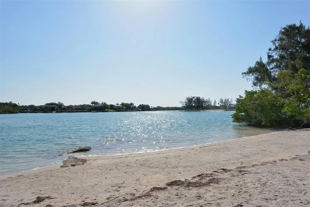 491 DAYLILY BOULEVARD Nokomis, FL 34275
