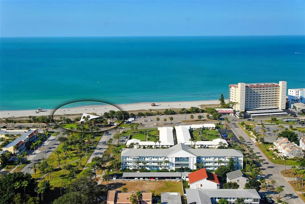 491 DAYLILY BOULEVARD Nokomis, FL 34275