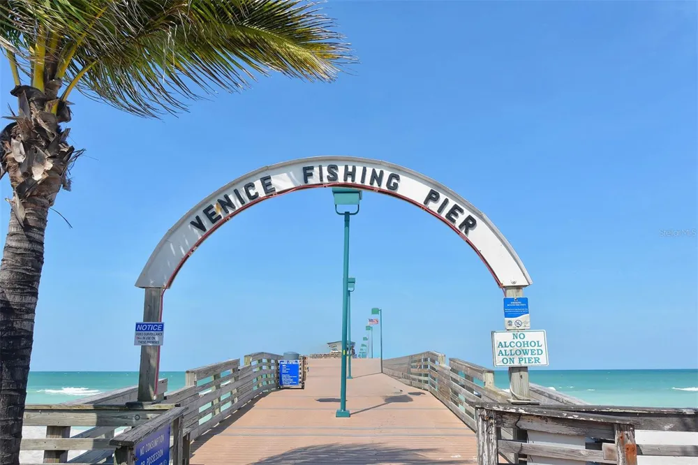 491 DAYLILY BOULEVARD Nokomis, FL 34275