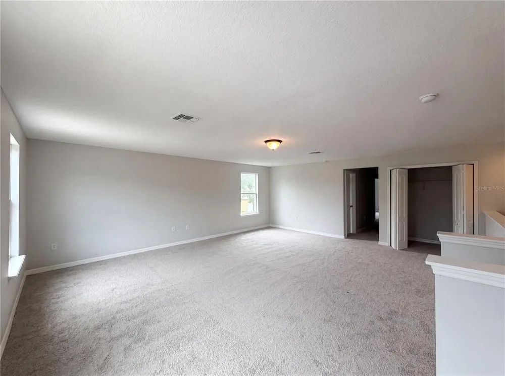 4876 GRASSY KNOLL DRIVE Tavares, FL 32778