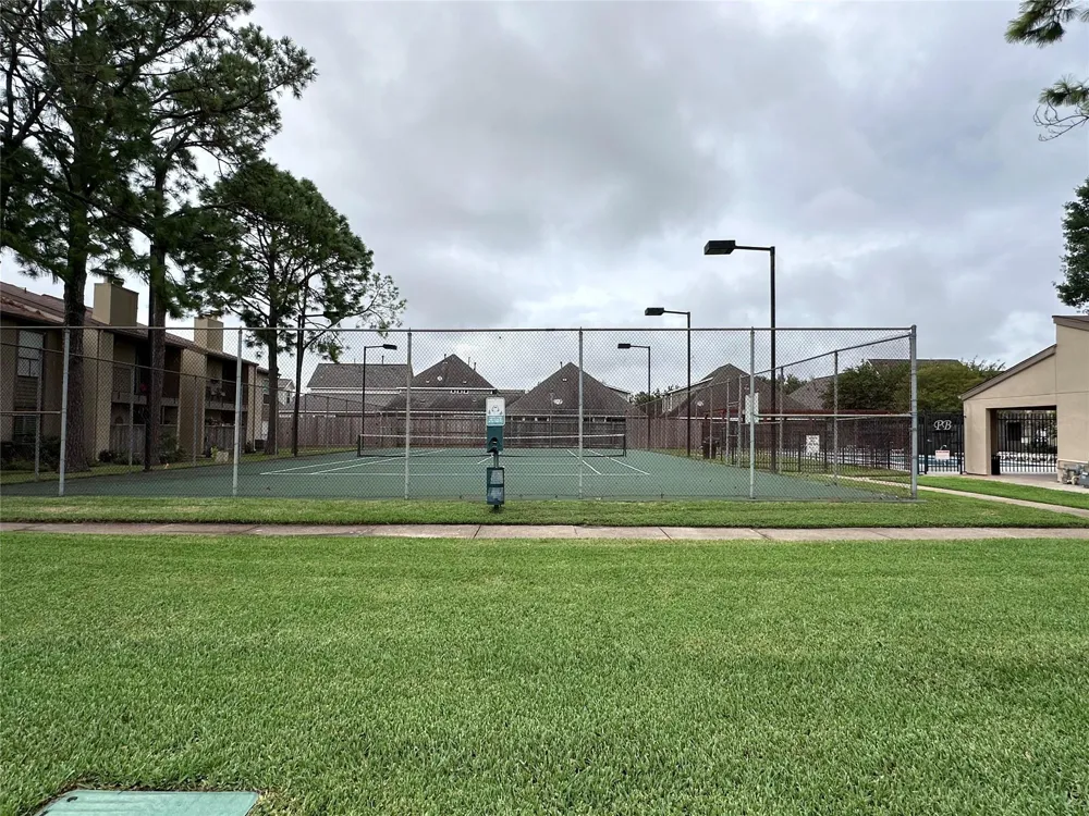 3300 Pebblebrook Drive #104 Seabrook, TX 77586