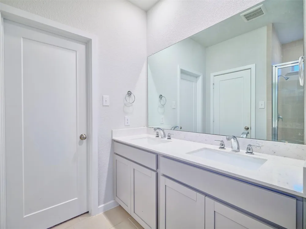 400 Beken Cove Lane La Porte, TX 77571