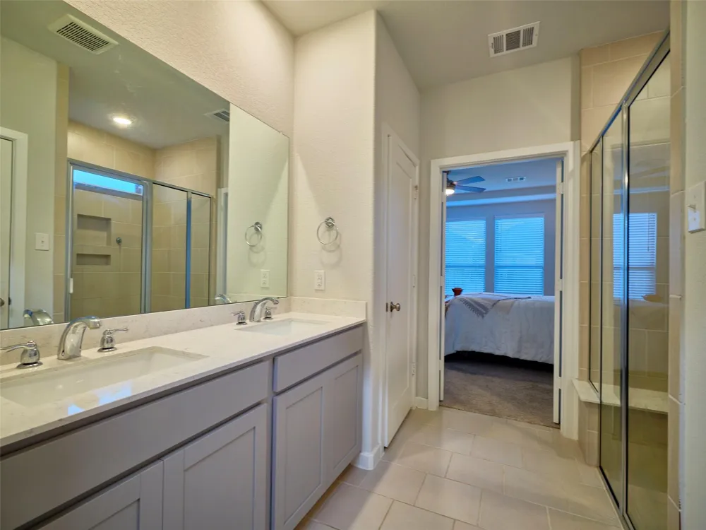 400 Beken Cove Lane La Porte, TX 77571