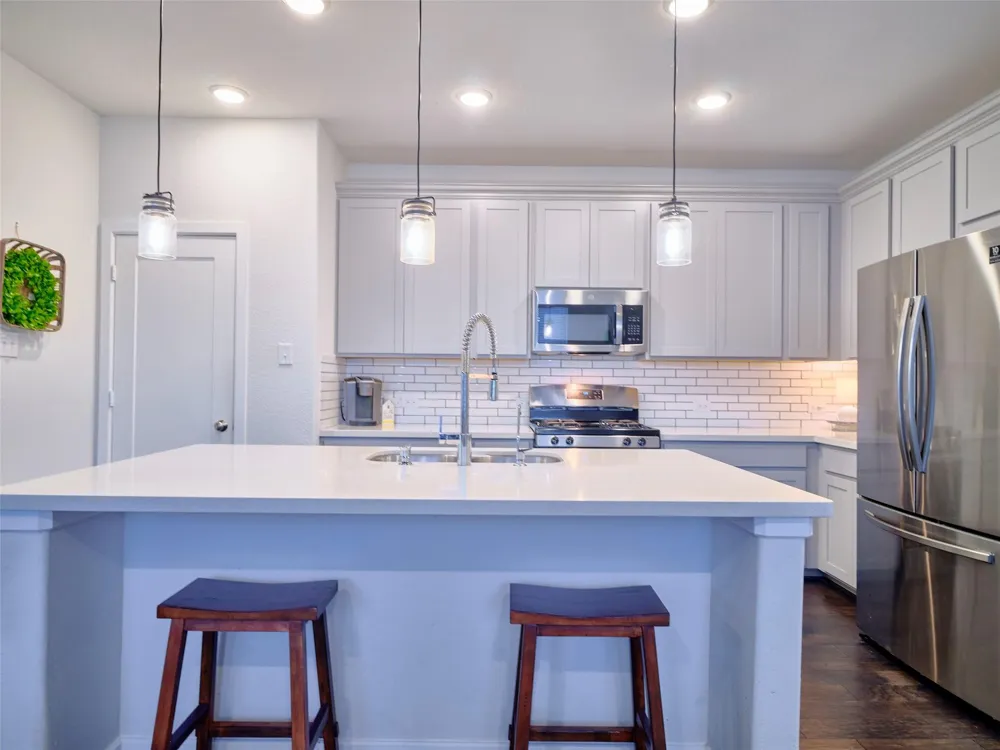 400 Beken Cove Lane La Porte, TX 77571