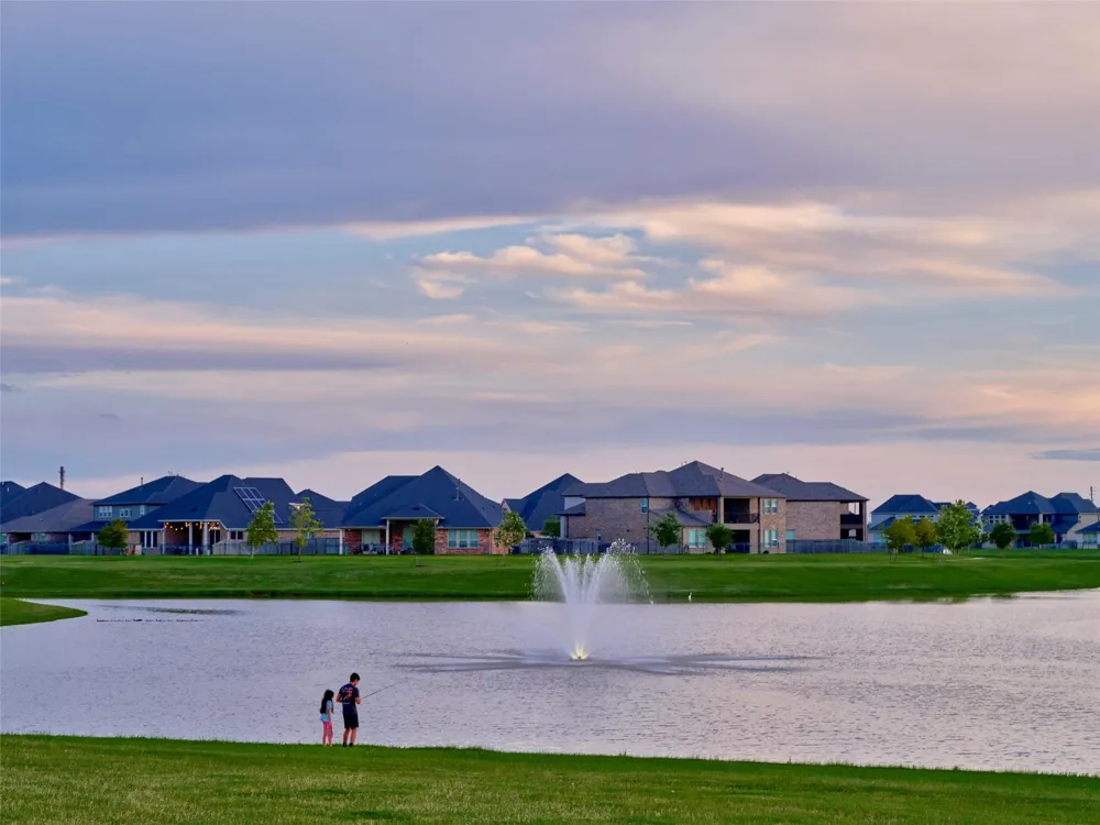 400 Beken Cove Lane La Porte, TX 77571