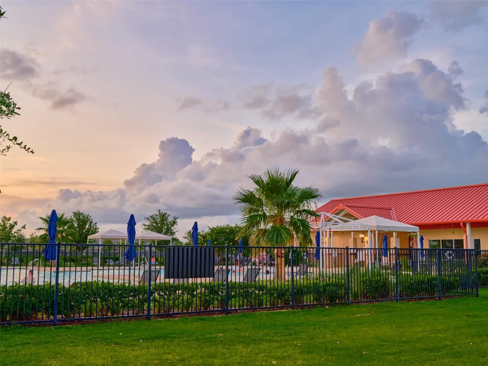 400 Beken Cove Lane La Porte, TX 77571