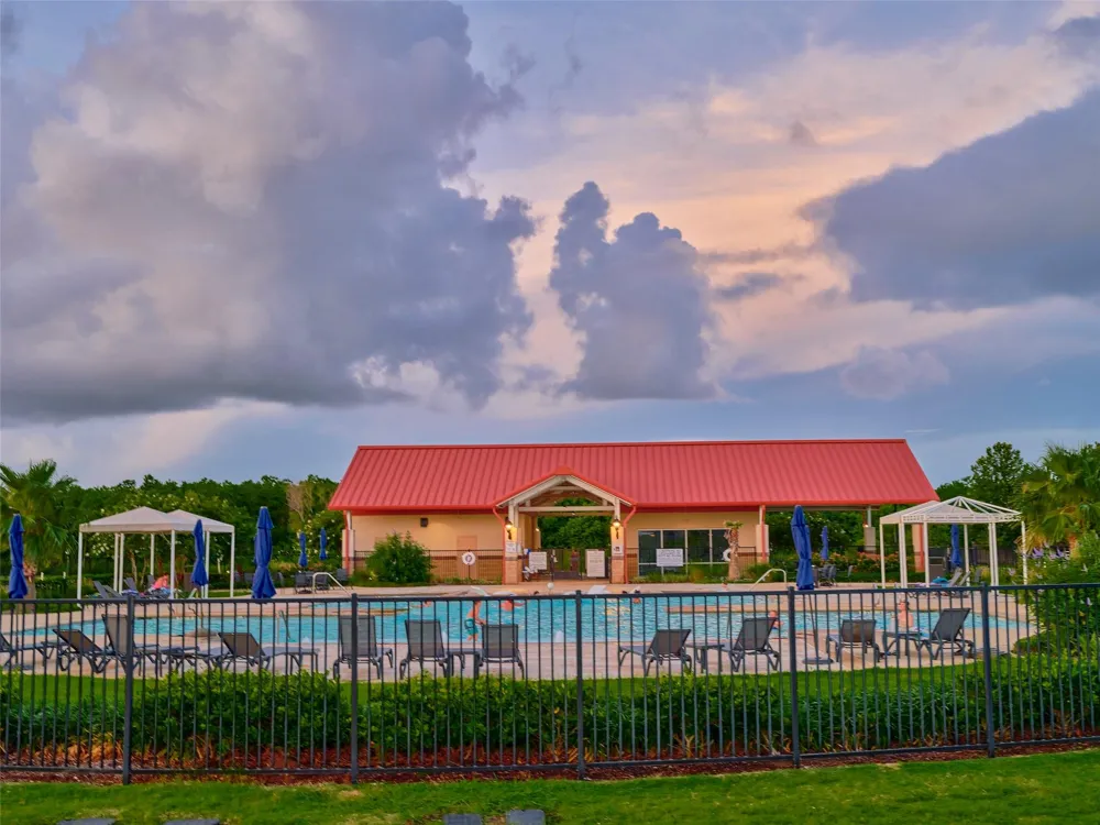 400 Beken Cove Lane La Porte, TX 77571