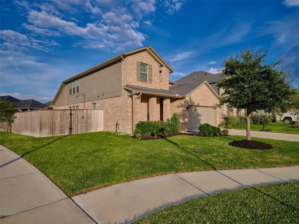 400 Beken Cove Lane La Porte, TX 77571