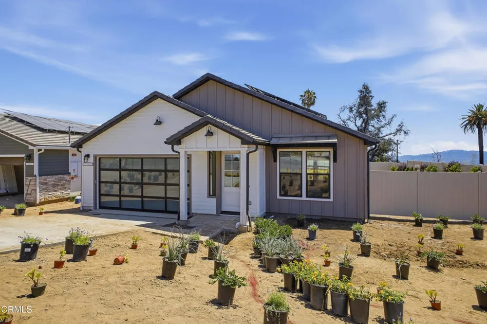 16 W Pine Street Altadena, CA 91001