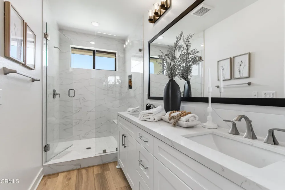 16 W Pine Street Altadena, CA 91001