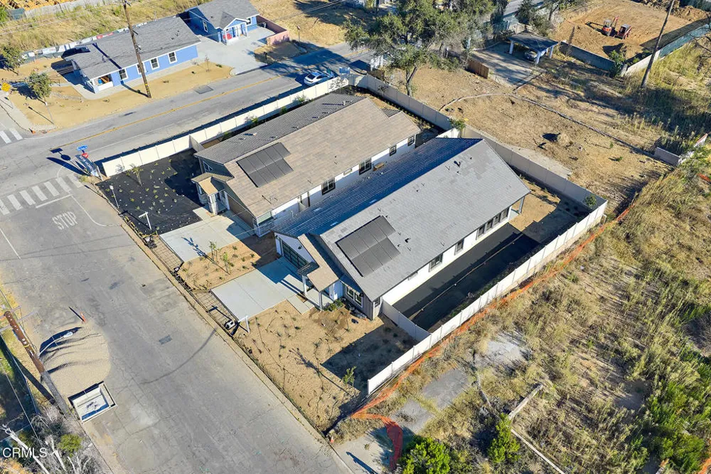 16 W Pine Street Altadena, CA 91001