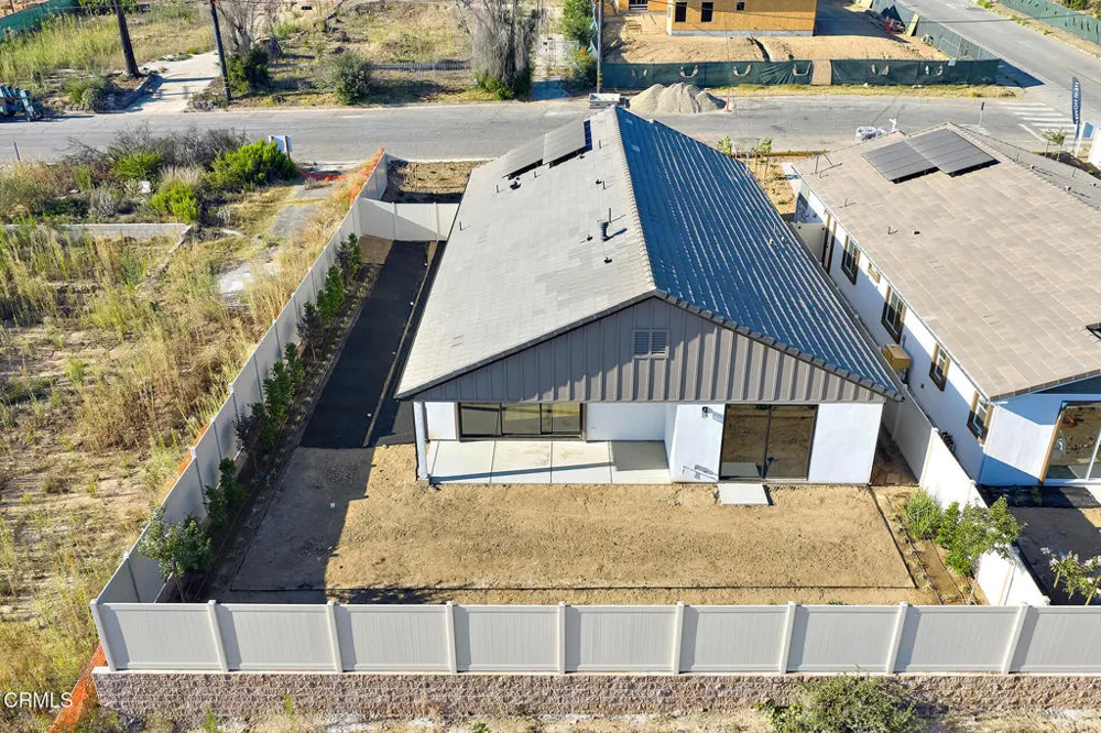16 W Pine Street Altadena, CA 91001