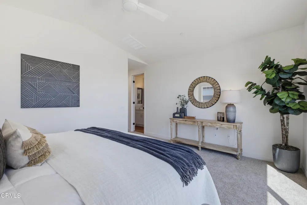 16 W Pine Street Altadena, CA 91001