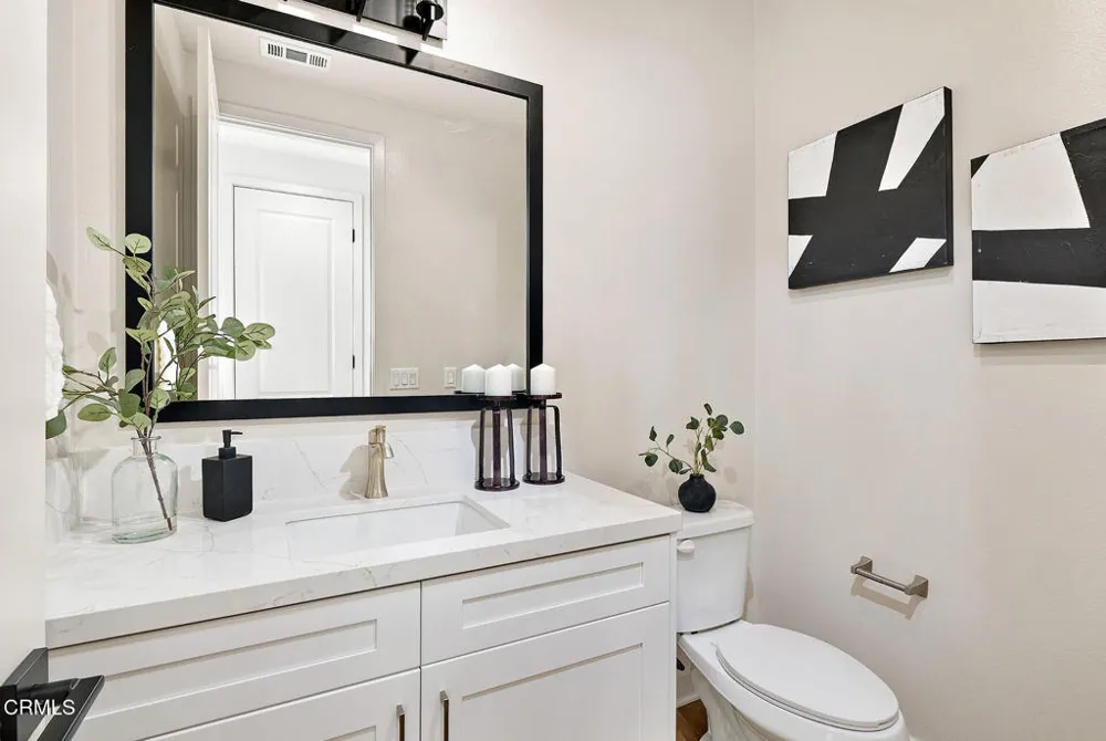 16 W Pine Street Altadena, CA 91001