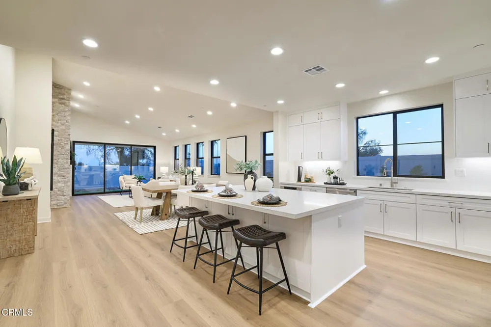 16 W Pine Street Altadena, CA 91001