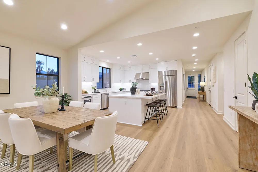 16 W Pine Street Altadena, CA 91001