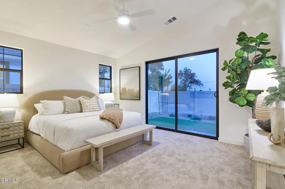16 W Pine Street Altadena, CA 91001