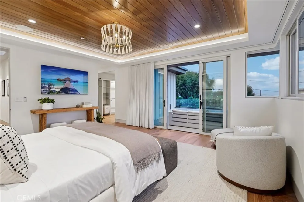 2965 La Carlita Place Hermosa Beach, CA 90254