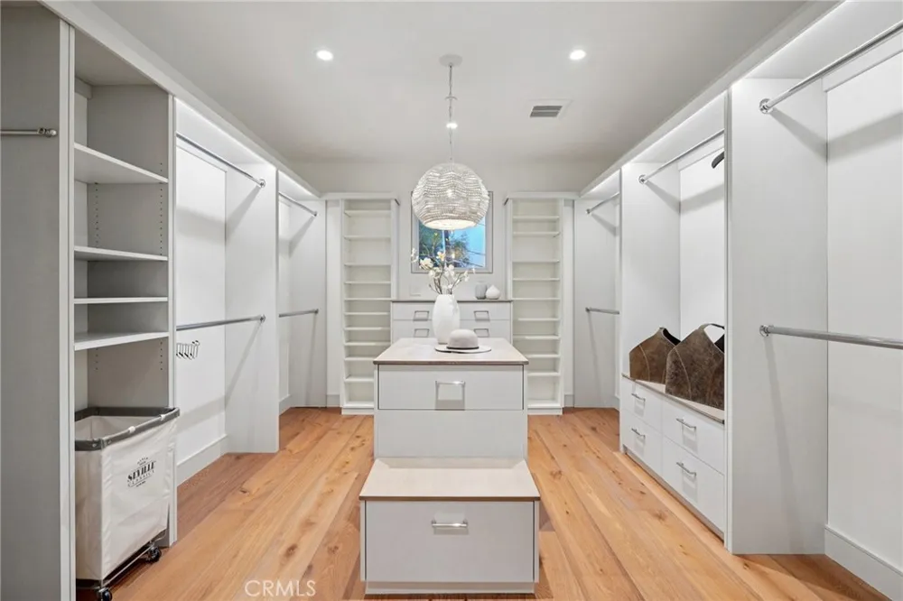 2965 La Carlita Place Hermosa Beach, CA 90254